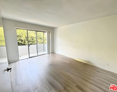 1630 Granville Avenue - Photo Thumbnail 9