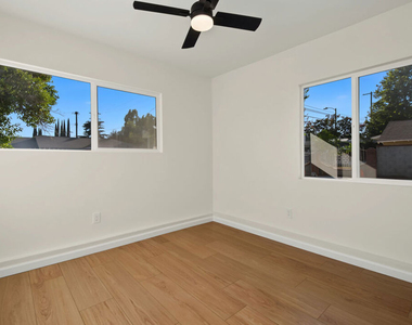 11510 Fenton Avenue - Photo Thumbnail 6