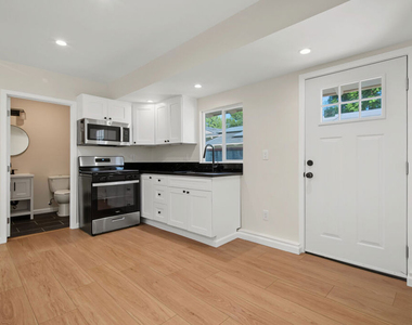 11510 Fenton Avenue - Photo Thumbnail 1