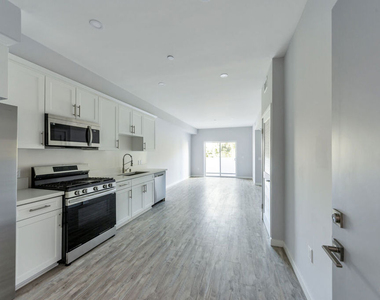 5506 Thornburn Street - Photo Thumbnail 7