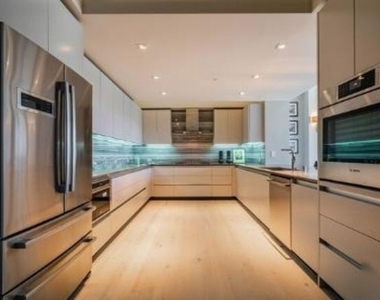 2391 Roscomare - Photo Thumbnail 27