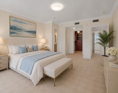 430 N Oakhurst Drive - Photo Thumbnail 6