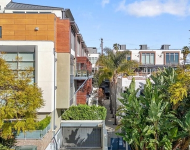1250 N Harper Avenue - Photo Thumbnail 42