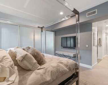 1250 N Harper Avenue - Photo Thumbnail 23