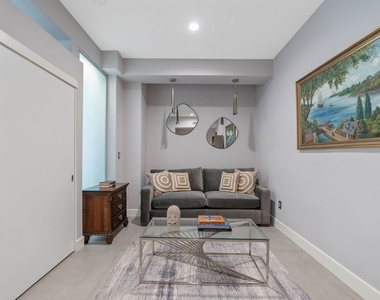 1250 N Harper Avenue - Photo Thumbnail 30