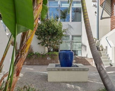 1250 N Harper Avenue - Photo Thumbnail 38