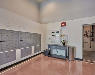 500 S Berendo Street - Photo Thumbnail 5