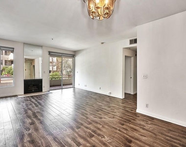 500 S Berendo Street - Photo Thumbnail 12