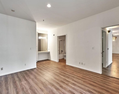 500 S Berendo Street - Photo Thumbnail 20