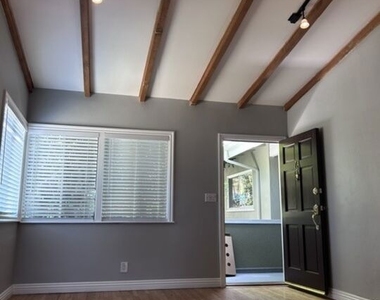 16144 W Sunset Boulevard - Photo Thumbnail 1