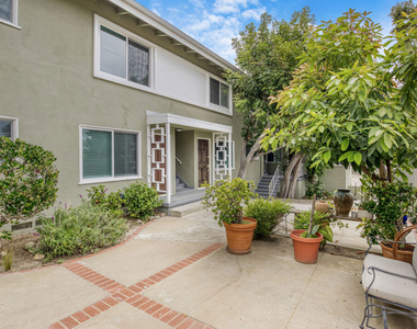 16144 W Sunset Boulevard - Photo Thumbnail 5