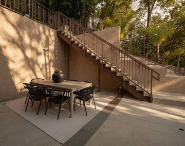 15330 Del Gado Drive - Photo Thumbnail 20