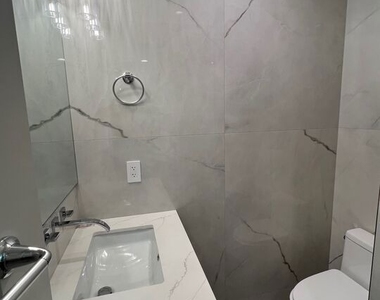 13338 Magnolia Boulevard - Photo Thumbnail 39