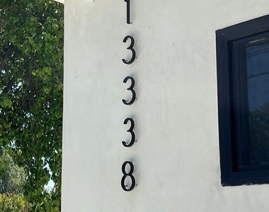 13338 Magnolia Boulevard - Photo Thumbnail 4