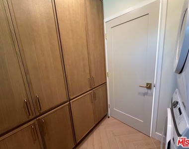 13338 Magnolia Boulevard - Photo Thumbnail 50
