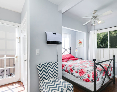 139 S Rexford Drive - Photo Thumbnail 5