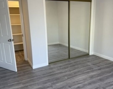 941 N Kingsley Drive - Photo Thumbnail 10