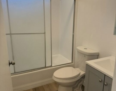 941 N Kingsley Drive - Photo Thumbnail 6