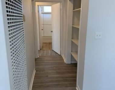 941 N Kingsley Drive - Photo Thumbnail 5