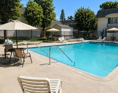 10206 Oklahoma Avenue - Photo Thumbnail 21