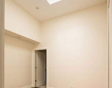 10901 Terryview Drive - Photo Thumbnail 18