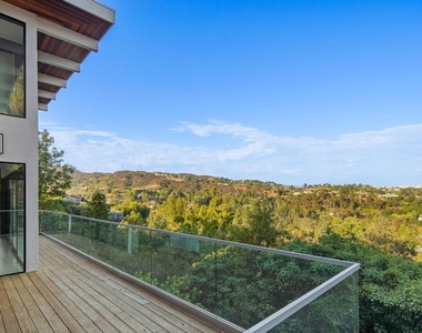 2000 Westridge Road - Photo Thumbnail 15