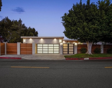 2000 Westridge Road - Photo Thumbnail 23