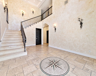 458 N Flores Street - Photo Thumbnail 2