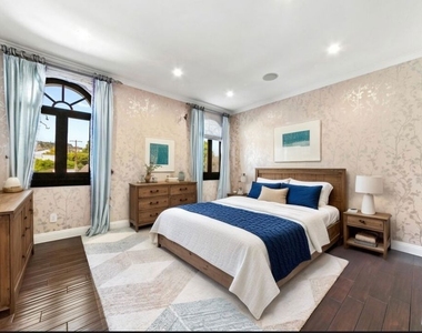 458 N Flores Street - Photo Thumbnail 15