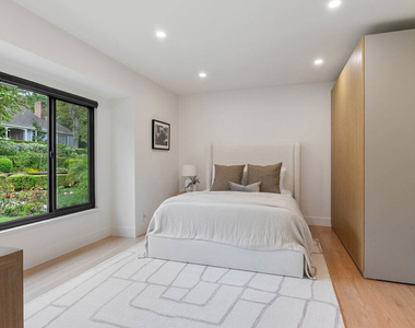 11346 Thurston Place - Photo Thumbnail 10