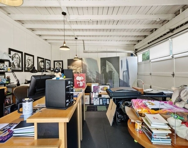 202 N Gower Street - Photo Thumbnail 16