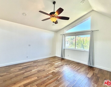 1615 Wellington Place - Photo Thumbnail 18