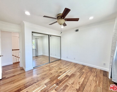 1615 Wellington Place - Photo Thumbnail 20