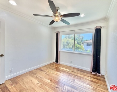1615 Wellington Place - Photo Thumbnail 26