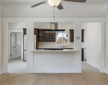 1828 W 41st Place - Photo Thumbnail 8