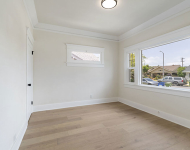 1828 W 41st Place - Photo Thumbnail 15