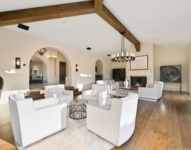 7031 Las Colinas - Photo Thumbnail 10