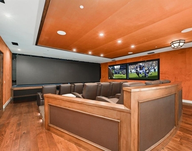 7031 Las Colinas - Photo Thumbnail 32