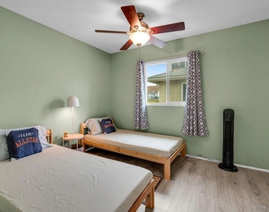 4523 College Way - Photo Thumbnail 18
