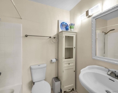 4523 College Way - Photo Thumbnail 16