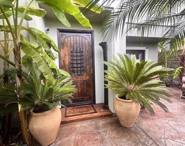 633 Fern Glen - Photo Thumbnail 1
