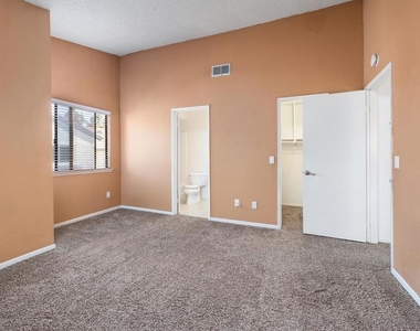 9983 Paseo Montril Dr. - Photo Thumbnail 15