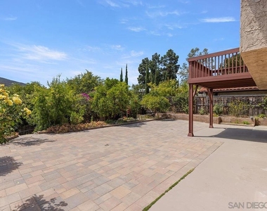 11342 Del Diablo St - Photo Thumbnail 42