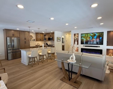 3439 Highwood Court - Photo Thumbnail 1