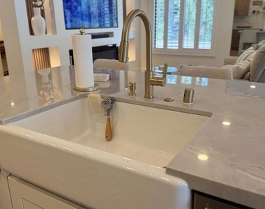3439 Highwood Court - Photo Thumbnail 11
