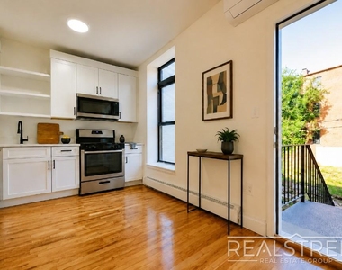 63 Palmetto Street - Photo Thumbnail 3