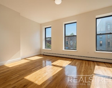 63 Palmetto Street - Photo Thumbnail 9