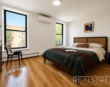 63 Palmetto Street - Photo Thumbnail 5