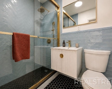 63 Palmetto Street - Photo Thumbnail 7