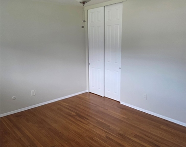3 Fishkill Glen Drive - Photo Thumbnail 8